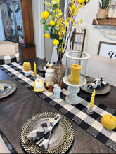 Load image into Gallery viewer, Beeswax Set of two spiral taper candles