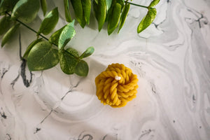 Beeswax Knot Rope Candle