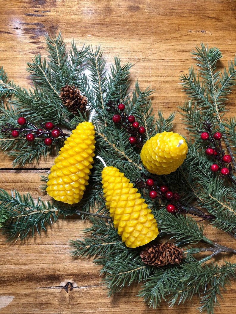 Beeswax Small  Pine Cone Candle